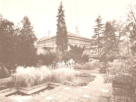 1974 - Knihovna Na Sadech v 70. letech