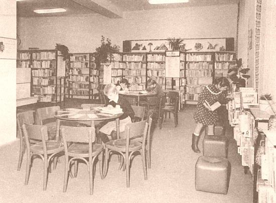 1985 - 100 let knihovny - půjčovna pro děti